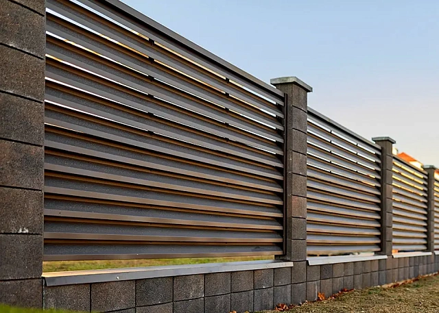Забор-жалюзи из металла Нордо ULTRA
